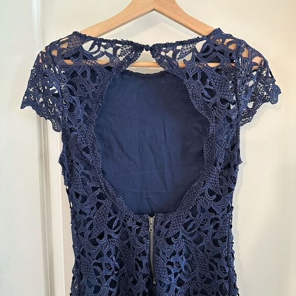 Alice + Olivia Navy Clover Guipure Lace Dress - Picture 8 of 12